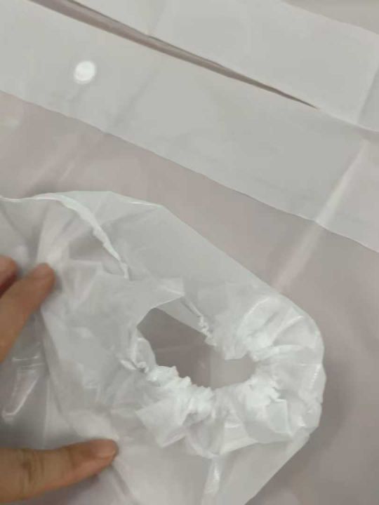 雨衣2400件，两个
