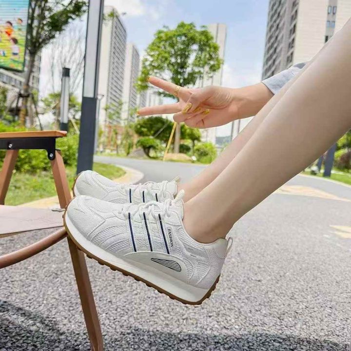 新款双网阿甘女鞋精品