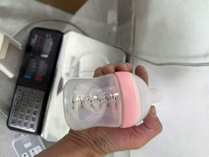 婴儿奶瓶580个，特