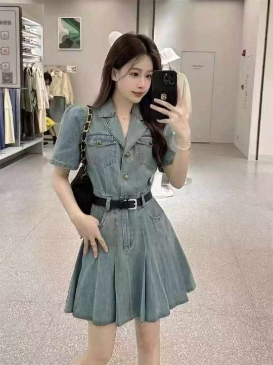 辣妹牛仔西装领百褶连