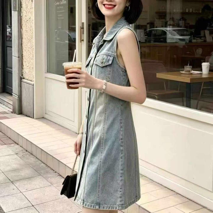 翻领单排扣牛仔背心裙