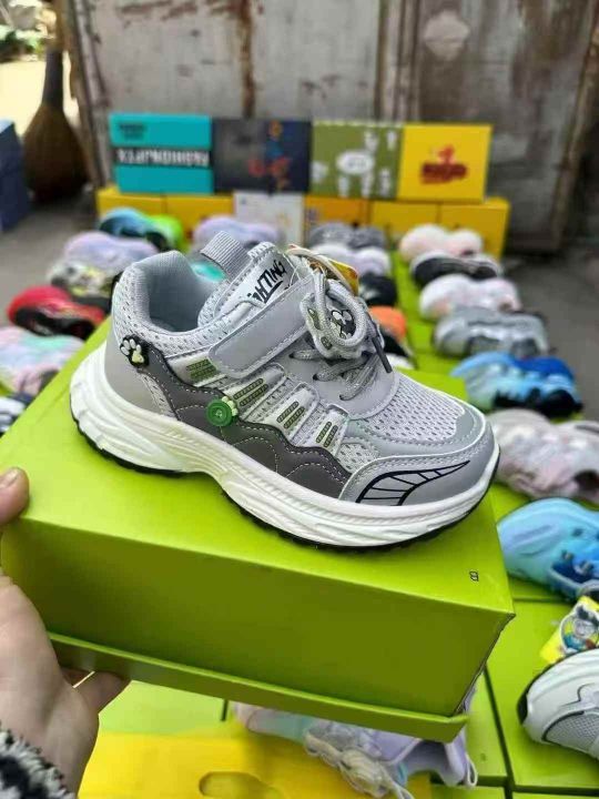最新火爆款杂款运动鞋