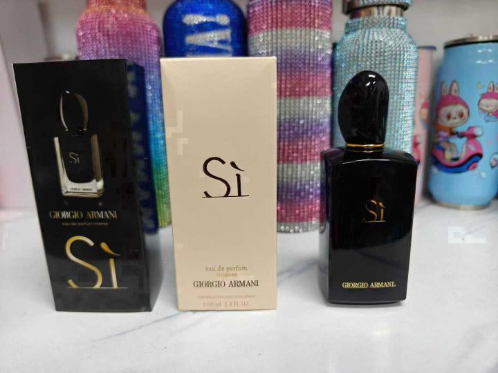 高端香水500瓶左右