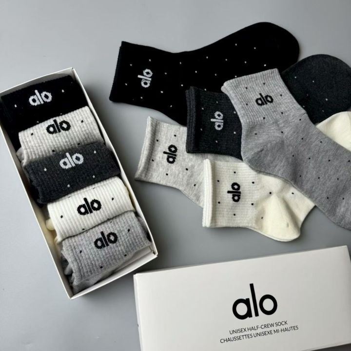 Alo盒装袜子