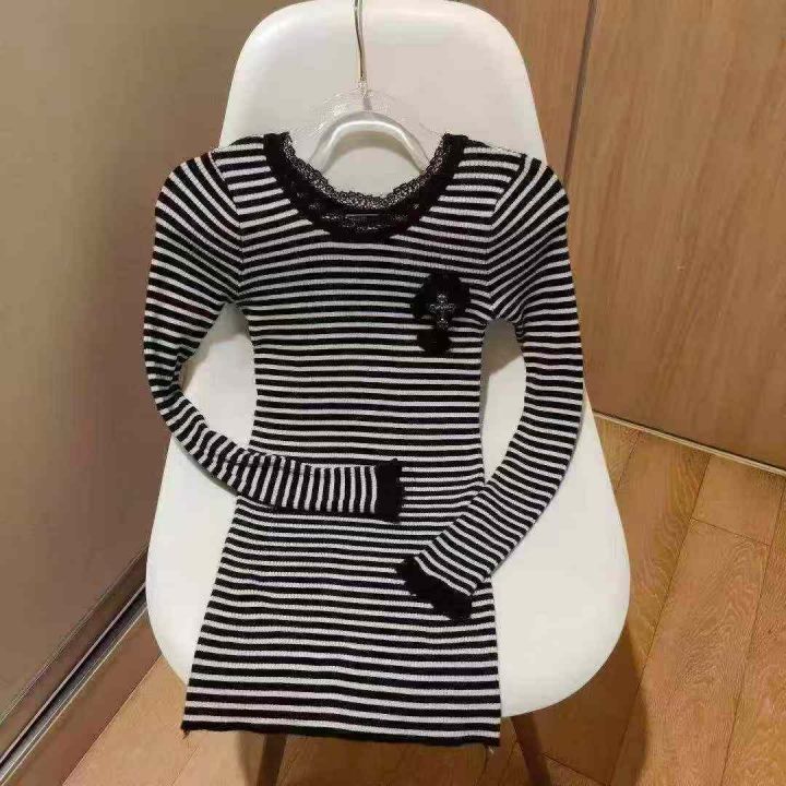 #Women\'s 