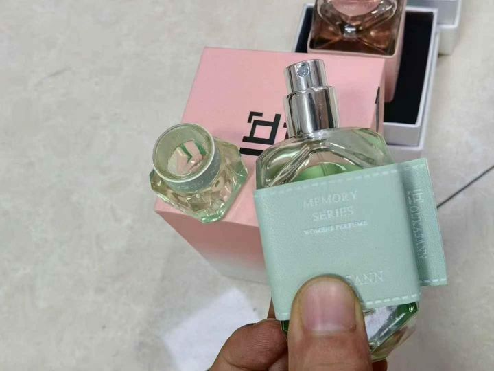 品牌香水2万支，库存
