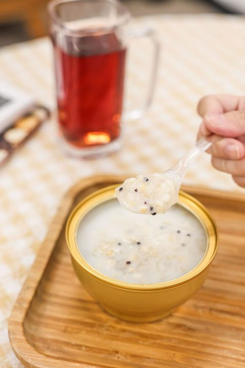 椰香入粥，燕窝相伴过