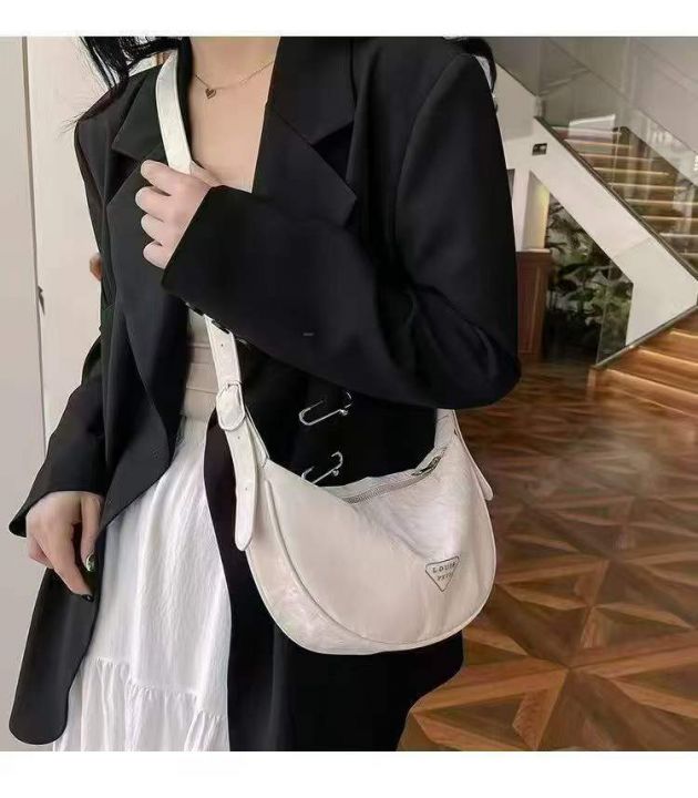 女包1300个左右，