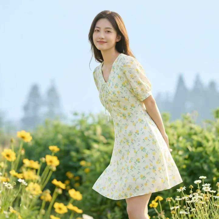 女装连衣裙夏日柠香V
