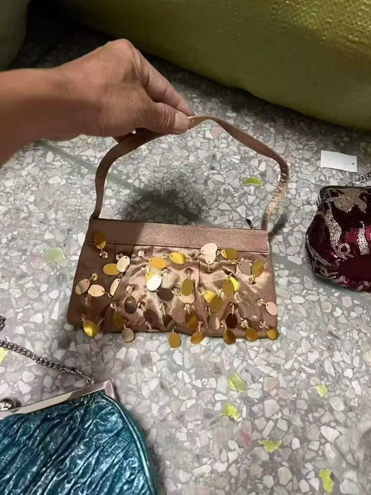3000个、包包、很