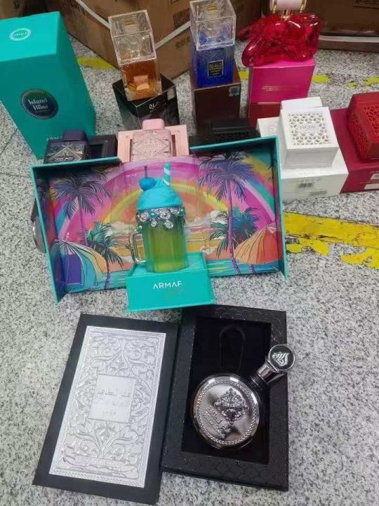 高端香水1500瓶左