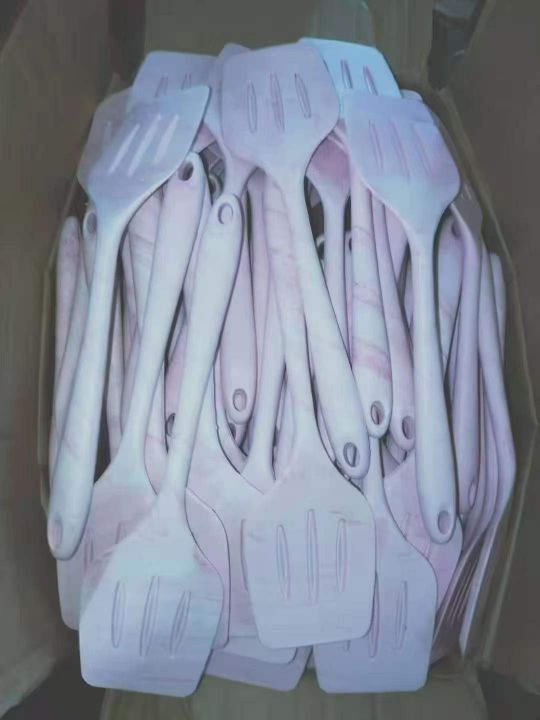硅胶厨具100吨库存