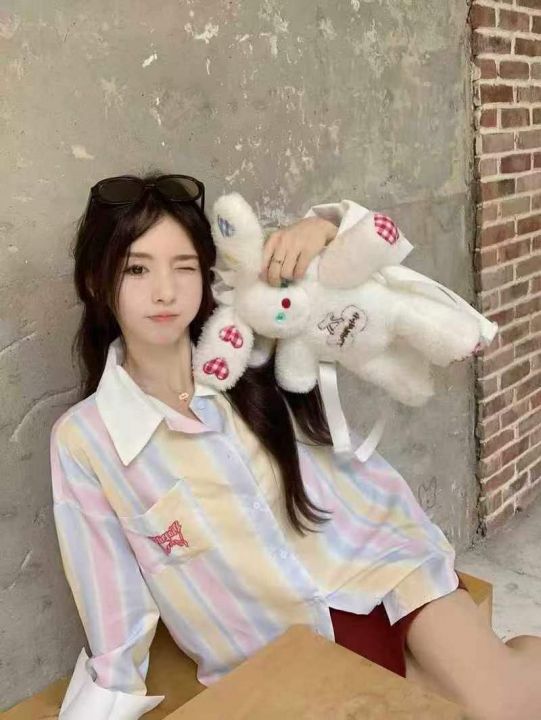 慵懒风彩虹撞色条纹衬