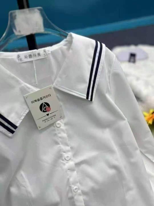 学院风白色衬衫，图一