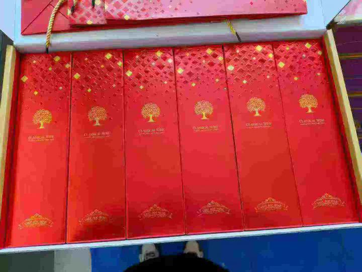 10箱起发140元，