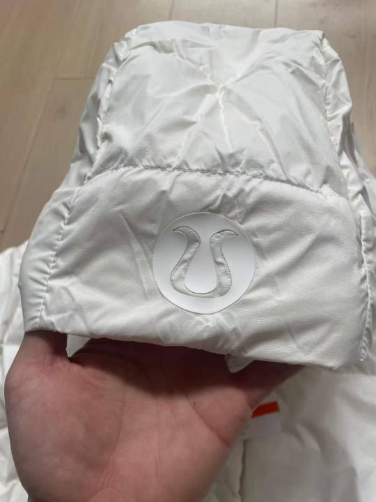 lululemon露