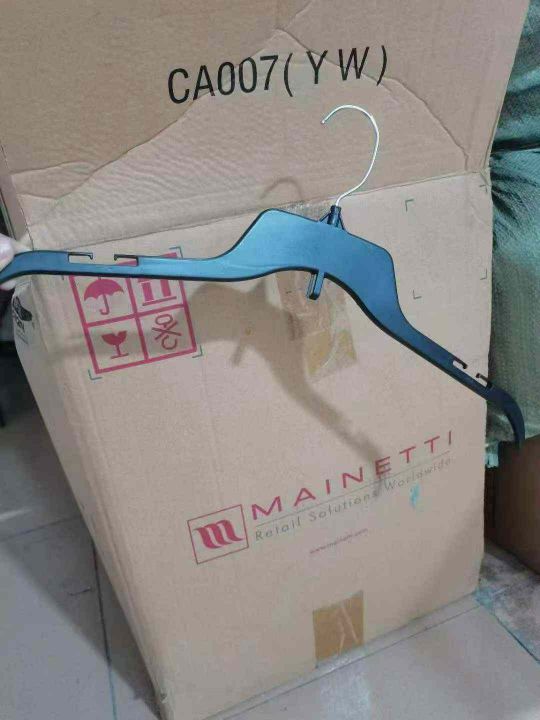 定制衣架3500个，