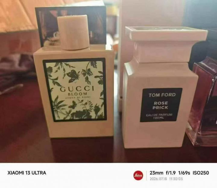 香水每个款还有一些白