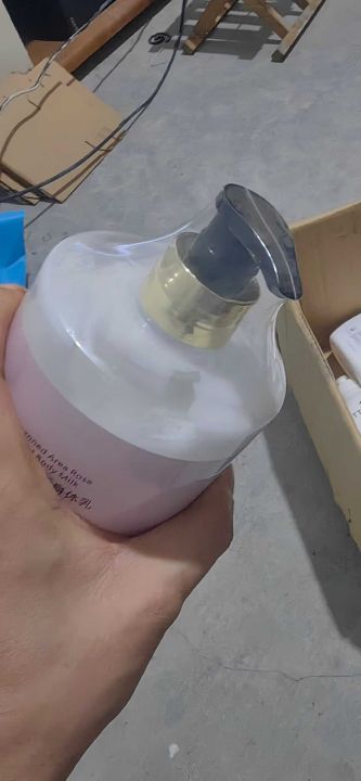 大瓶身体乳1万瓶。8