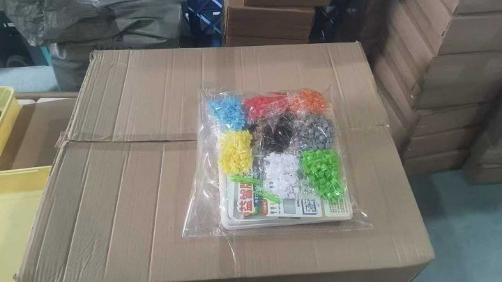 益智玩具蘑菇钉 拼豆