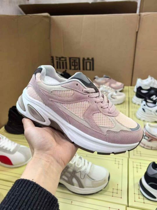 经典潮流运动女鞋​3