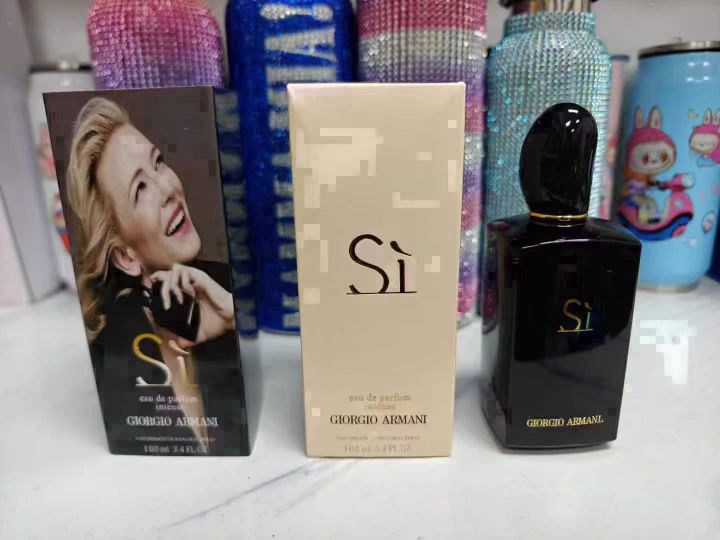 高端香水500瓶左右