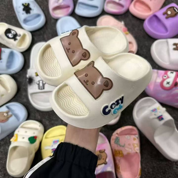 童鞋贴标。尺码：25