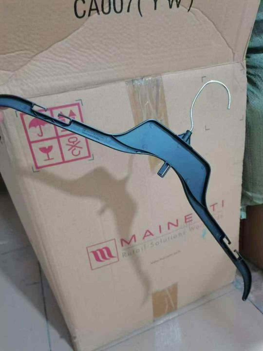 定制衣架3500个，