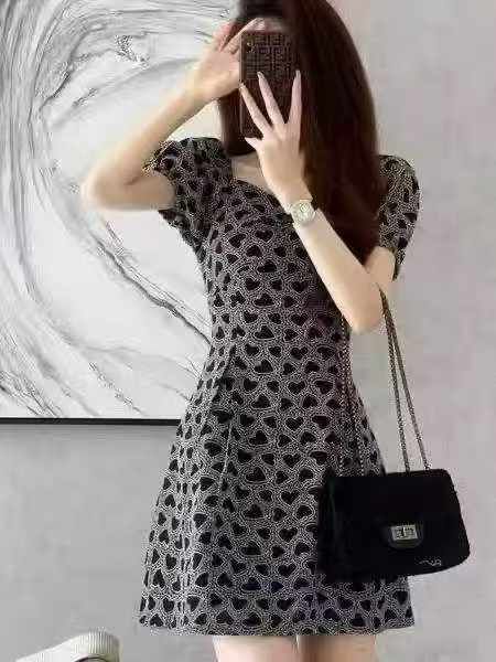新款女装赫本风撞色复