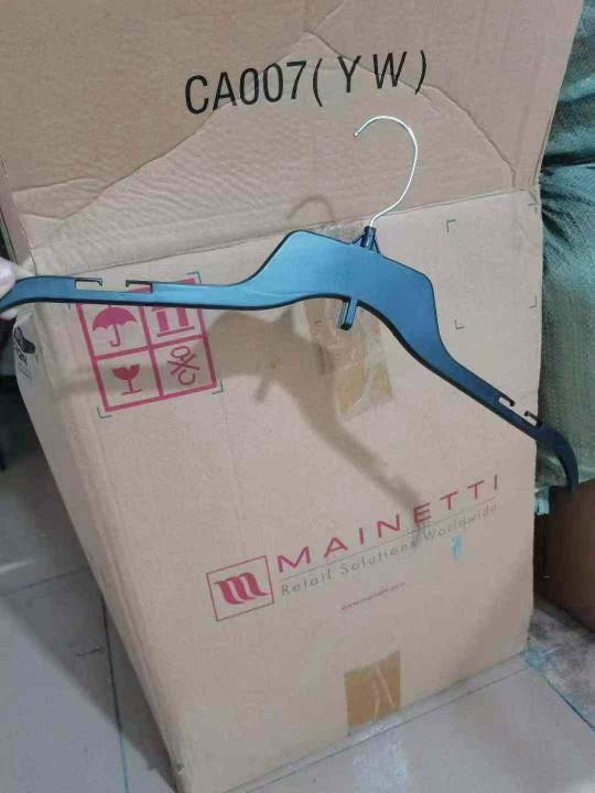 定制衣架3500个，