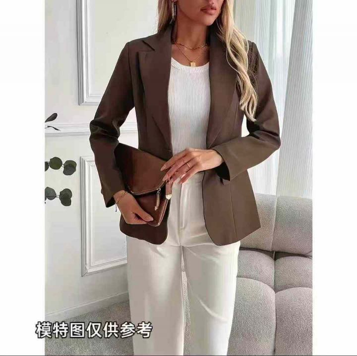 实体店下架女士西装外