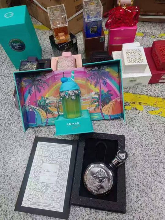 高端香水1500瓶左