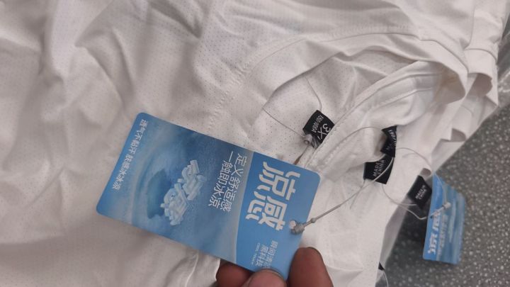 成人T恤4000件左