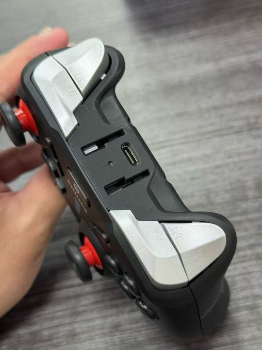 飞利浦蓝牙游戏手柄D