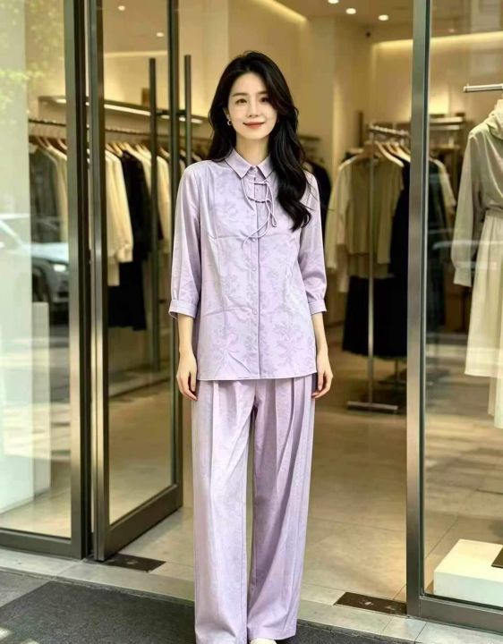 女装多款休闲套装，面