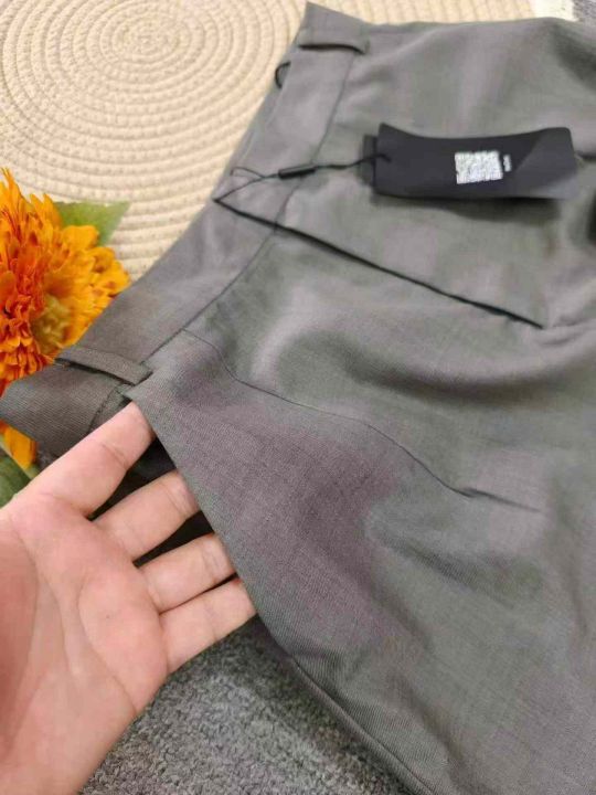 实体店下架一批休闲西