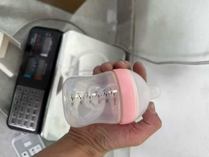 婴儿奶瓶580个，特