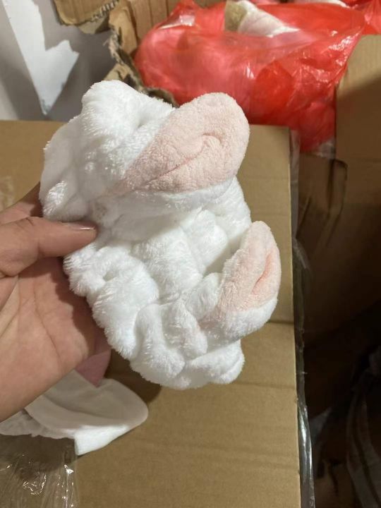 饰品1000斤左右，