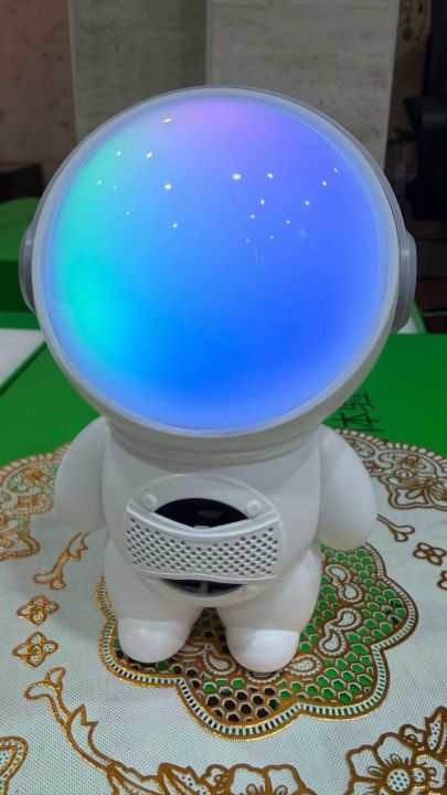 七彩太空人蓝牙音箱5