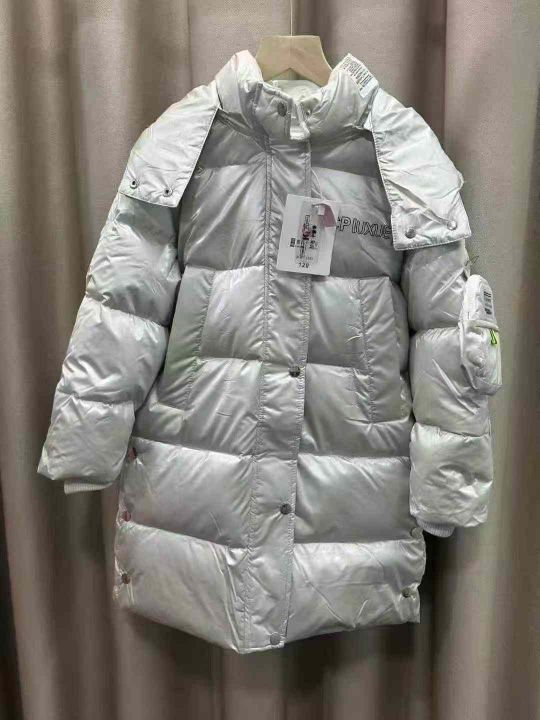 新款冬季儿童羽绒服男