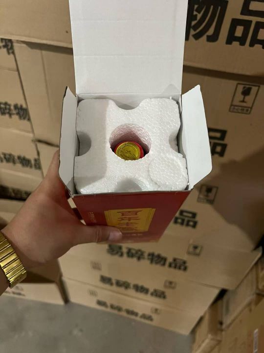 白酒到货2000箱 