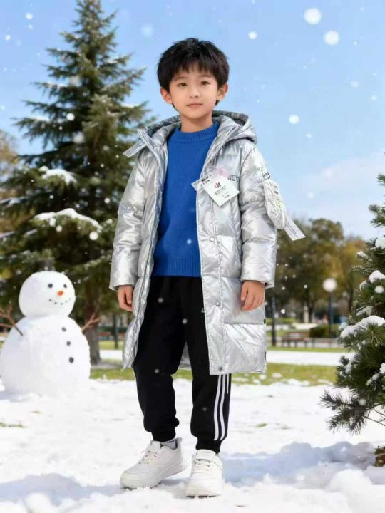 新款冬季儿童羽绒服男