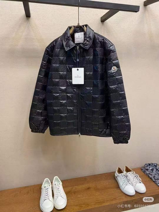 60件Moncler