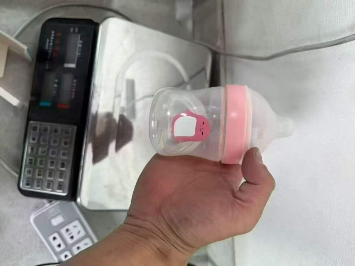 婴儿奶瓶580个，特