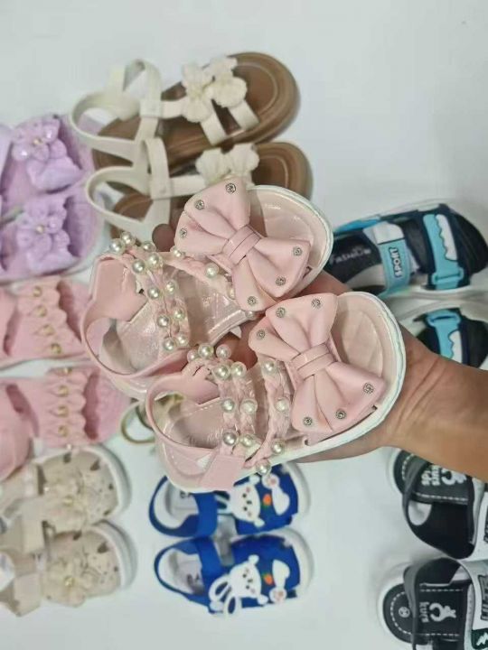 杂款童凉鞋15000