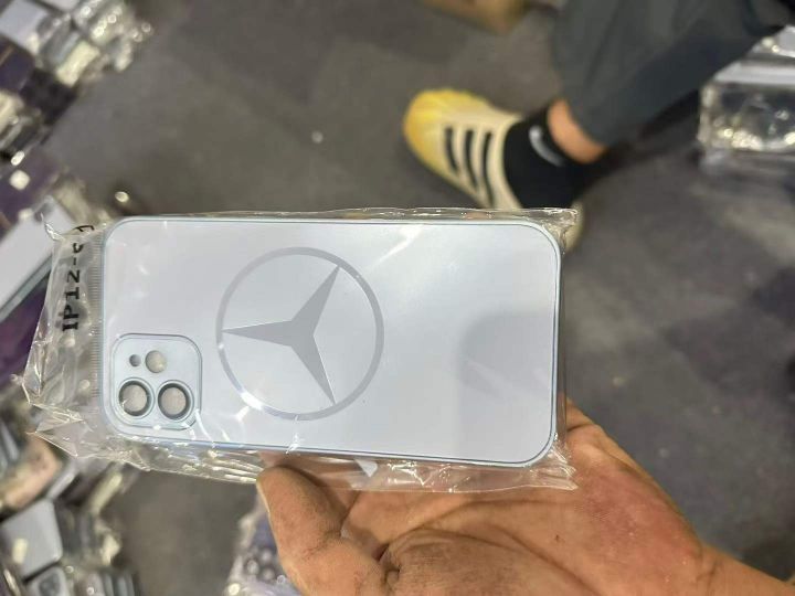 高端潮牌苹果手机壳2