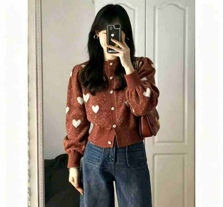小整款开衫面料很舒服